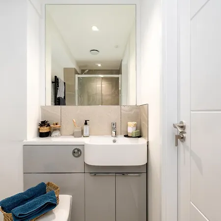 Апартаменти 48 Park Street *