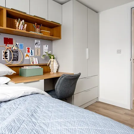 48 Park Street * Bristol