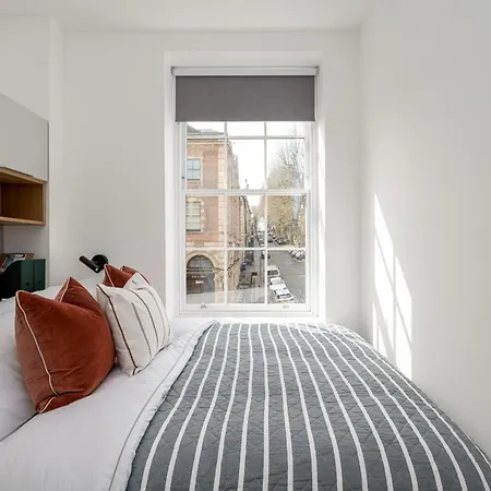 48 Park Street * Бристоль